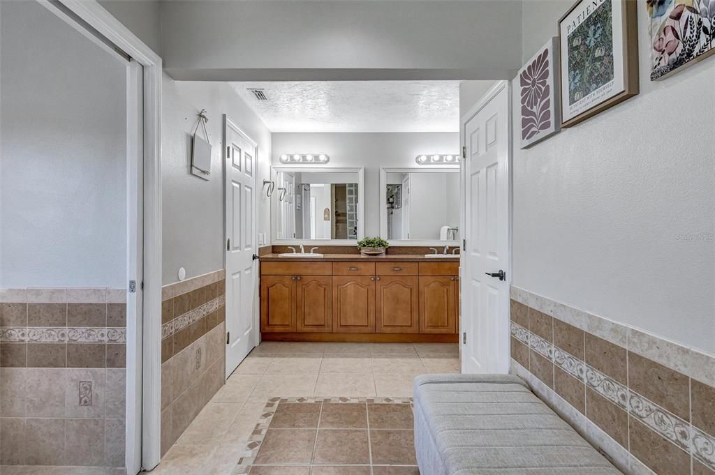 For Sale: $650,000 (4 beds, 2 baths, 2016 Square Feet)