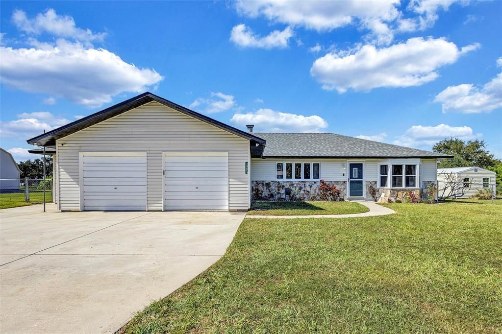 For Sale: $650,000 (4 beds, 2 baths, 2016 Square Feet)