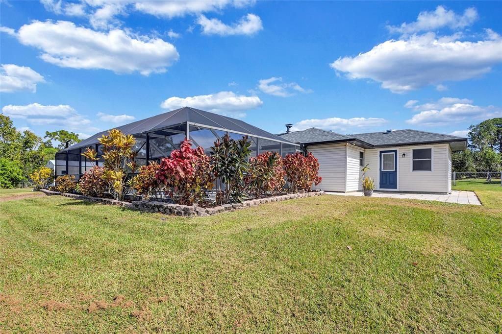 For Sale: $650,000 (4 beds, 2 baths, 2016 Square Feet)