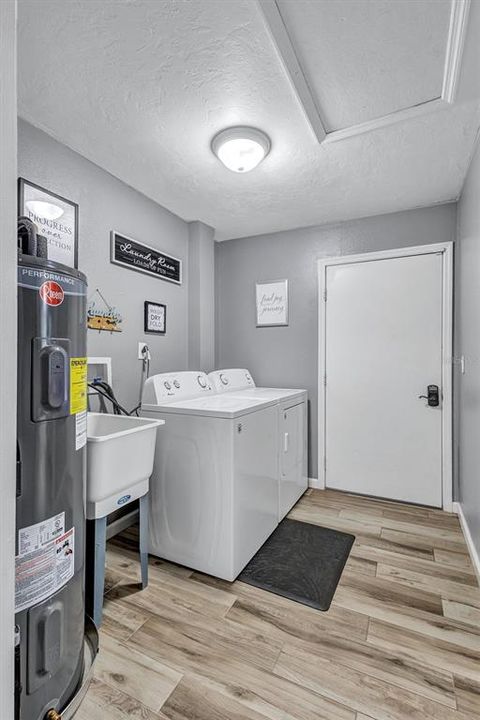 For Sale: $650,000 (4 beds, 2 baths, 2016 Square Feet)