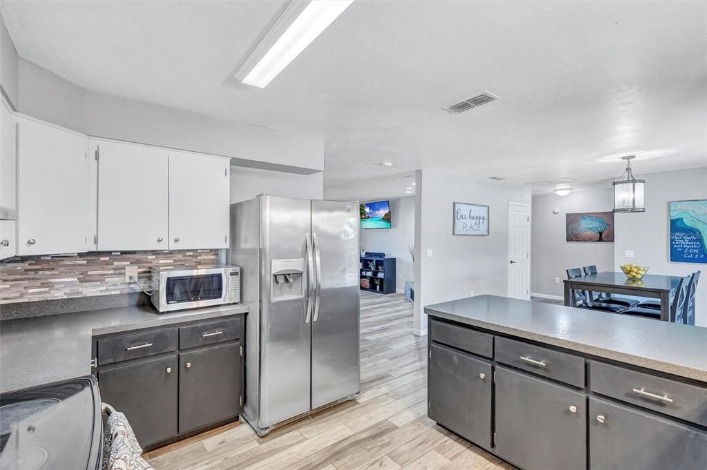 For Sale: $650,000 (4 beds, 2 baths, 2016 Square Feet)