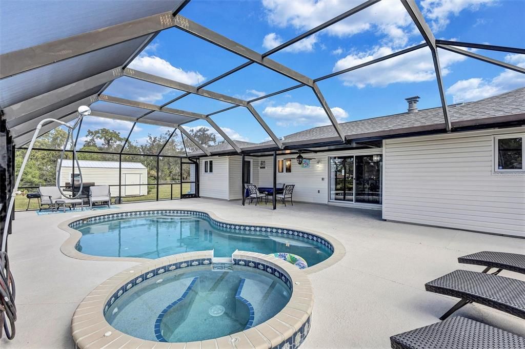 For Sale: $650,000 (4 beds, 2 baths, 2016 Square Feet)