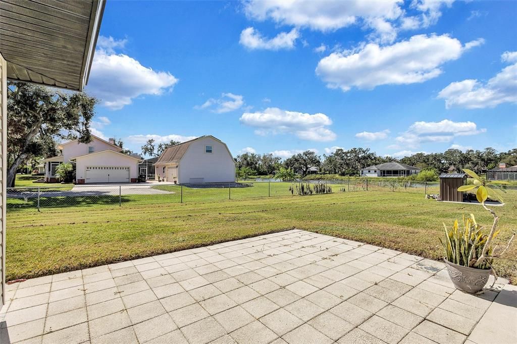 For Sale: $650,000 (4 beds, 2 baths, 2016 Square Feet)