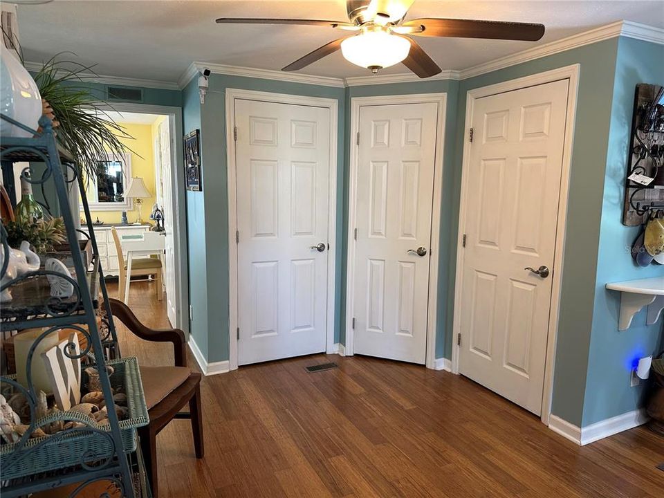 待售: $189,000 (2 贝兹, 2 浴室, 1056 平方英尺)