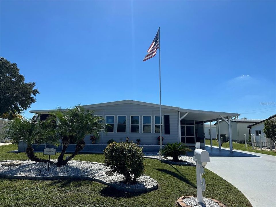 待售: $189,000 (2 贝兹, 2 浴室, 1056 平方英尺)