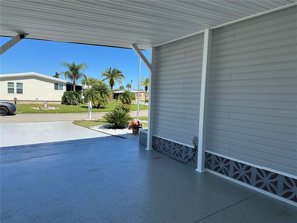 待售: $189,000 (2 贝兹, 2 浴室, 1056 平方英尺)