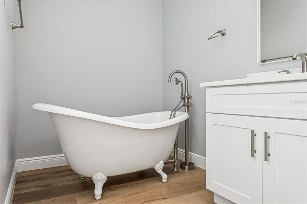 For Sale: $1,590,000 (4 beds, 4 baths, 2778 Square Feet)