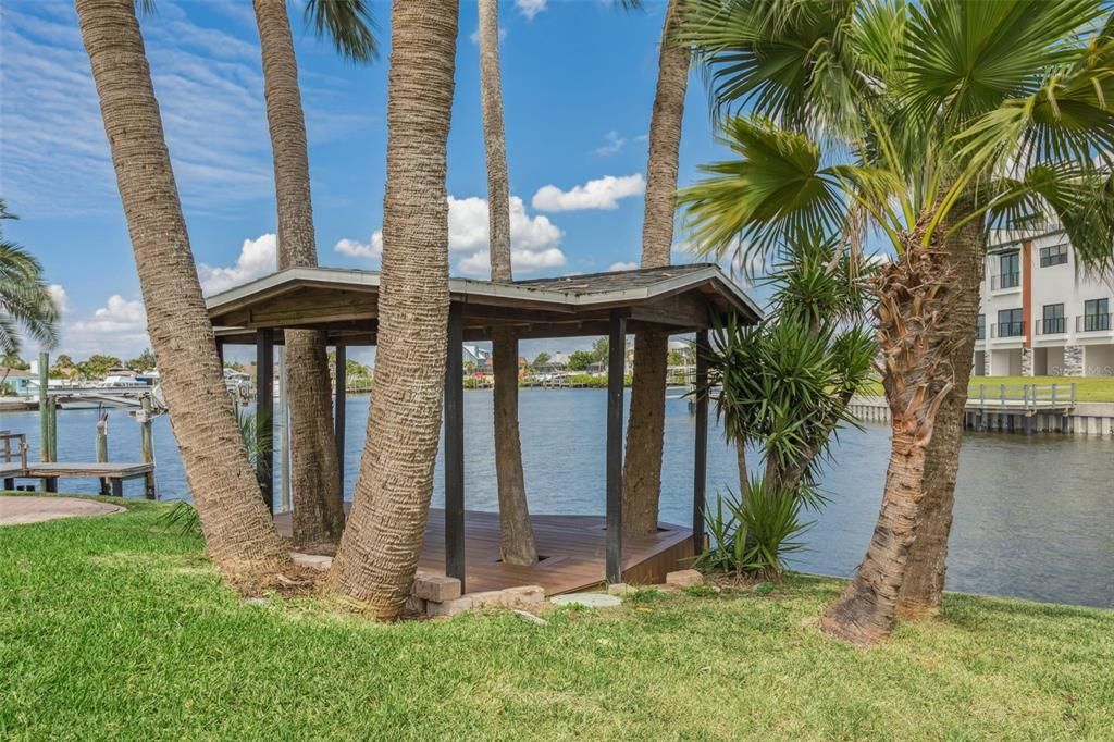 For Sale: $1,590,000 (4 beds, 4 baths, 2778 Square Feet)