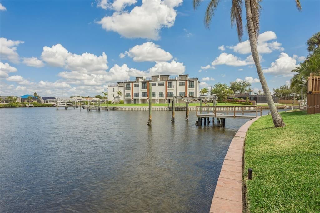 For Sale: $1,590,000 (4 beds, 4 baths, 2778 Square Feet)