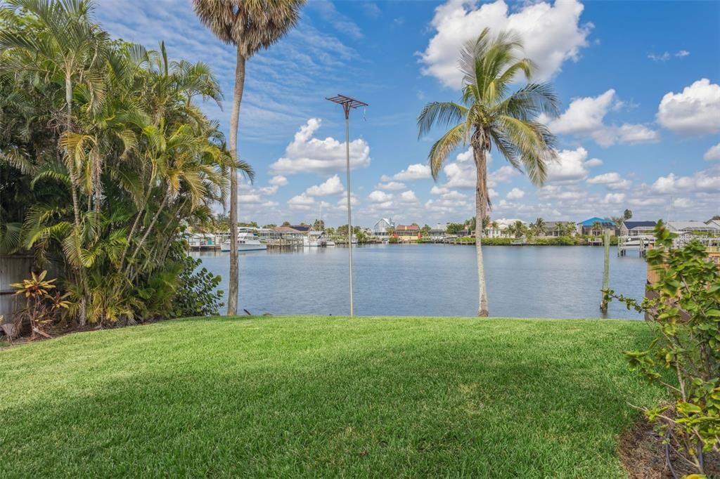 For Sale: $1,590,000 (4 beds, 4 baths, 2778 Square Feet)