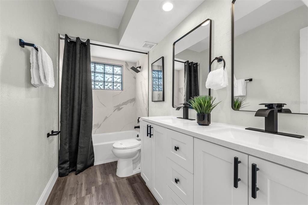 В аренду: $3,250 (4 спален, 2 ванн, 1604 Квадратных фут)