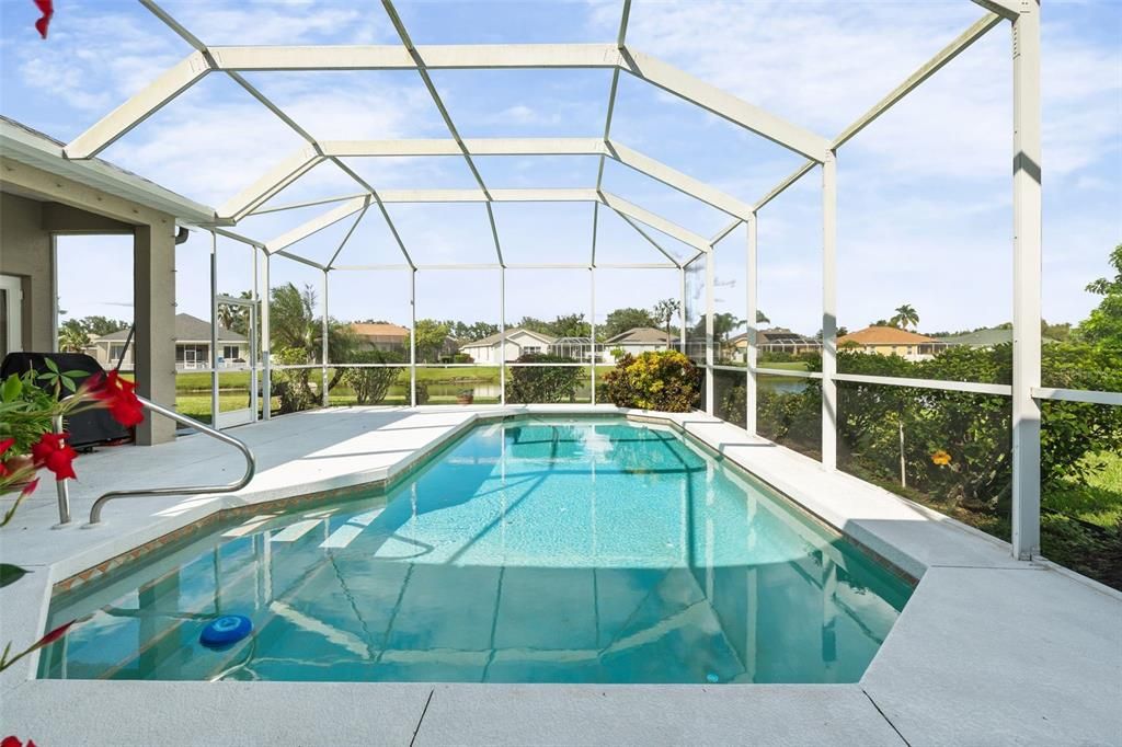 合同活跃: $515,000 (4 贝兹, 3 浴室, 2384 平方英尺)