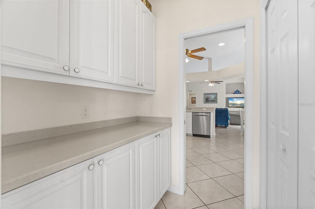 合同活跃: $515,000 (4 贝兹, 3 浴室, 2384 平方英尺)