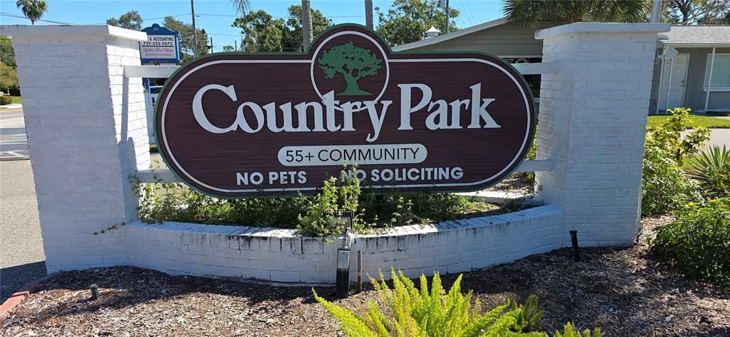 На продажу: $119,900 (2 спален, 2 ванн, 945 Квадратных фут)