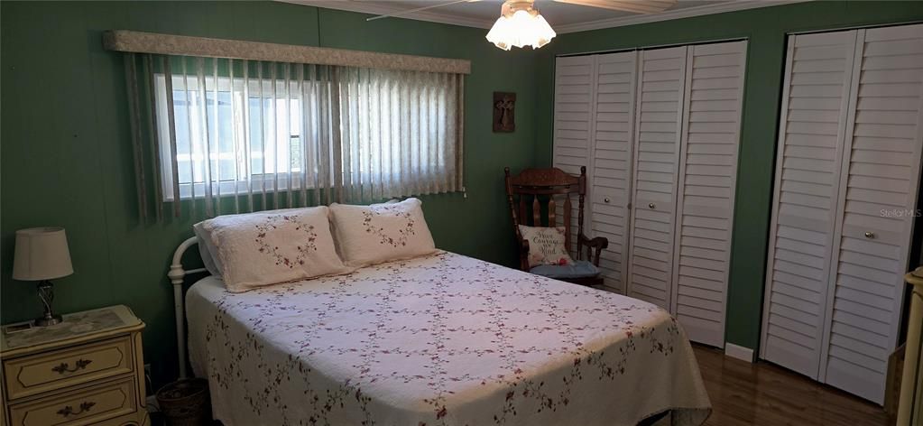 На продажу: $119,900 (2 спален, 2 ванн, 945 Квадратных фут)