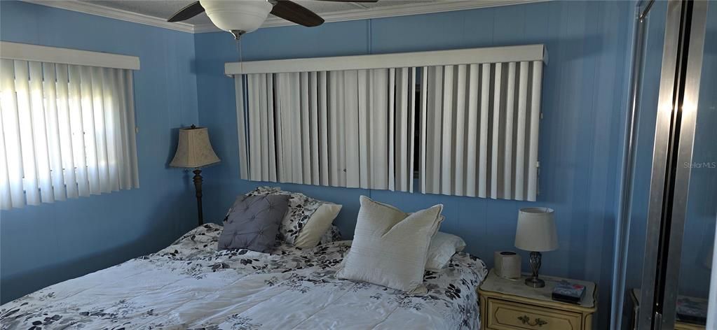 На продажу: $119,900 (2 спален, 2 ванн, 945 Квадратных фут)