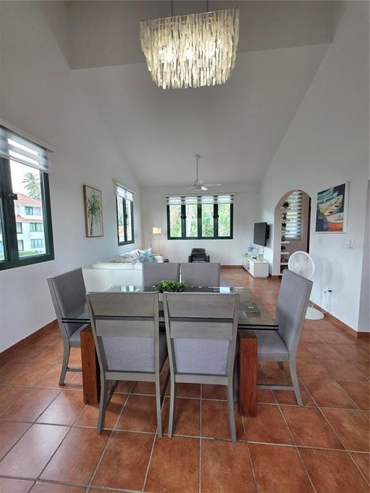 For Rent: $3,500 (2 beds, 2 baths, 1772 Square Feet)