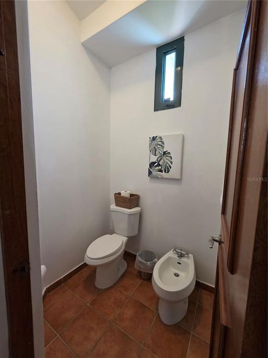 For Rent: $3,500 (2 beds, 2 baths, 1772 Square Feet)