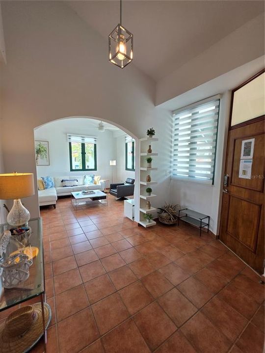 For Rent: $3,500 (2 beds, 2 baths, 1772 Square Feet)