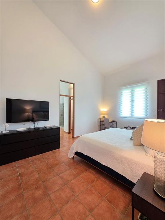 For Rent: $3,500 (2 beds, 2 baths, 1772 Square Feet)