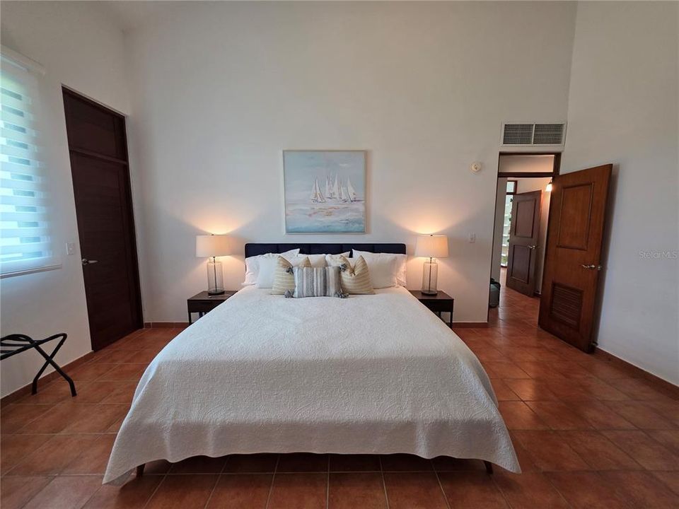 For Rent: $3,500 (2 beds, 2 baths, 1772 Square Feet)