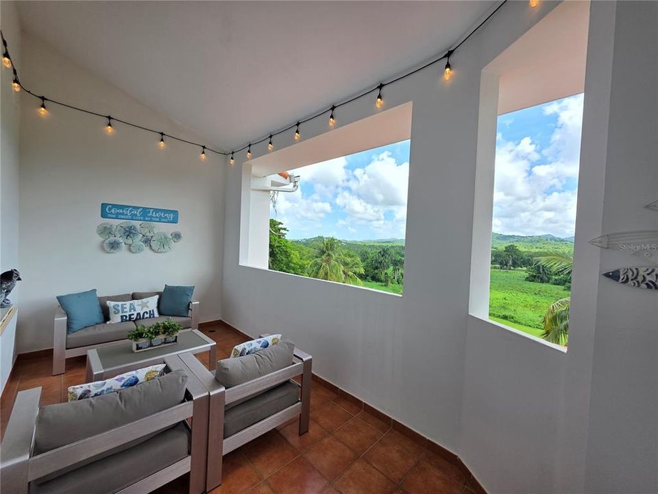 For Rent: $3,500 (2 beds, 2 baths, 1772 Square Feet)