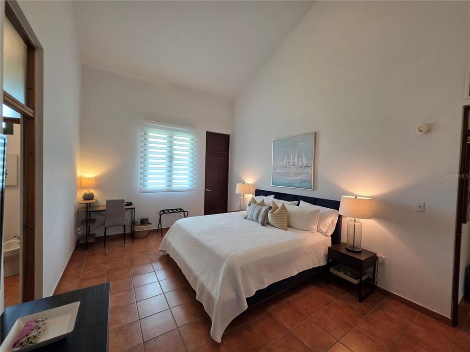 For Rent: $3,500 (2 beds, 2 baths, 1772 Square Feet)