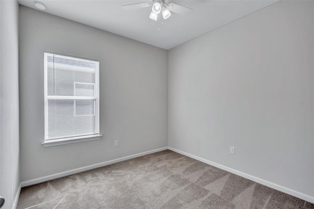 Activo con contrato: $2,300 (3 camas, 2 baños, 1492 Pies cuadrados)