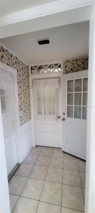 For Sale: $244,900 (3 beds, 2 baths, 1706 Square Feet)