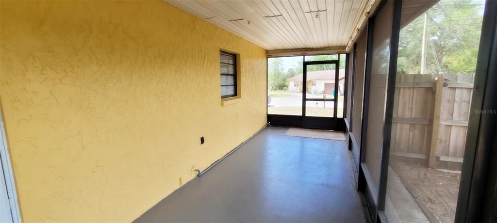 For Sale: $244,900 (3 beds, 2 baths, 1706 Square Feet)