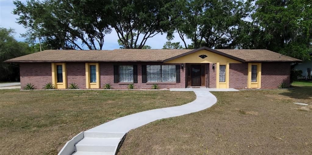 For Sale: $244,900 (3 beds, 2 baths, 1706 Square Feet)