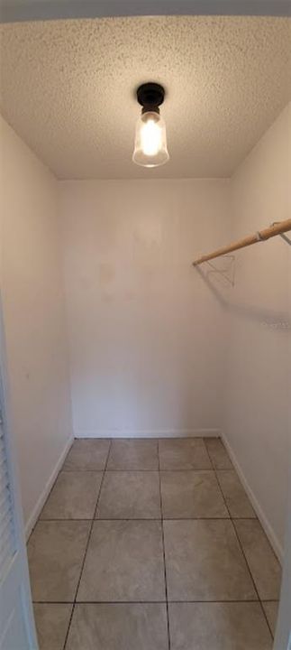 For Sale: $244,900 (3 beds, 2 baths, 1706 Square Feet)