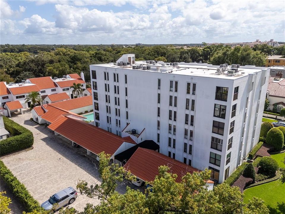 For Sale: $631,400 (2 beds, 2 baths, 1057 Square Feet)