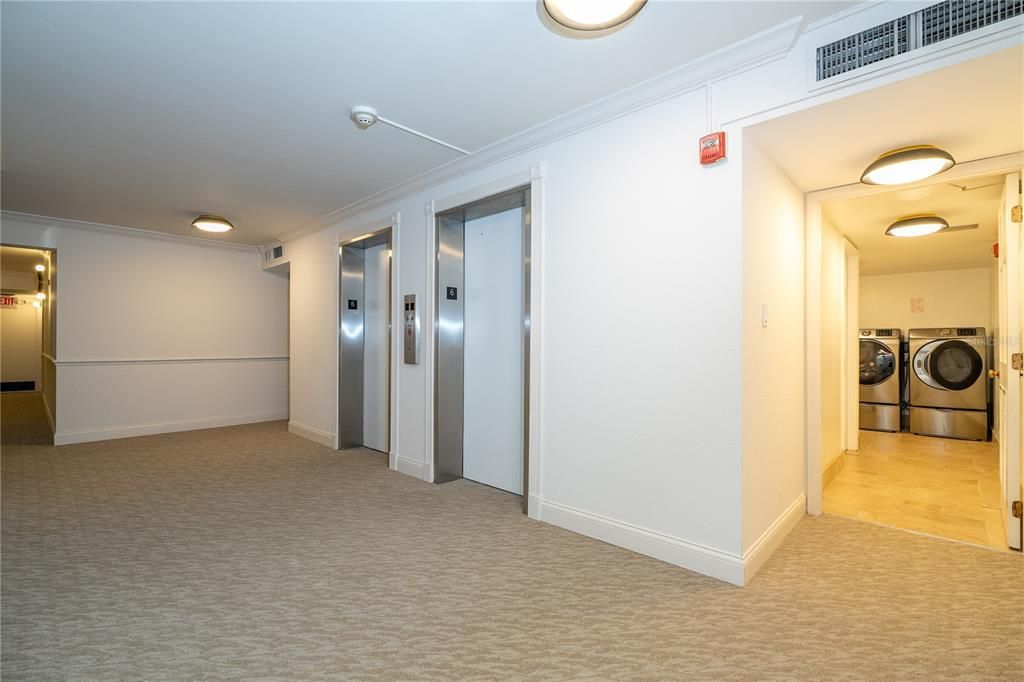 For Sale: $631,400 (2 beds, 2 baths, 1057 Square Feet)