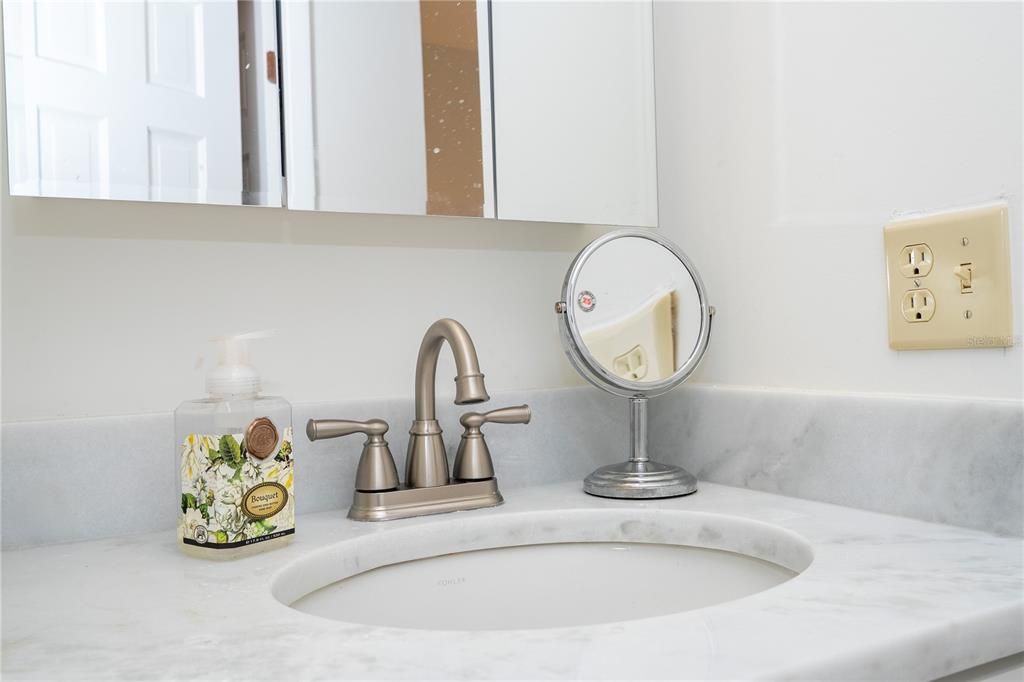 For Sale: $631,400 (2 beds, 2 baths, 1057 Square Feet)