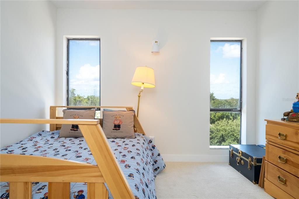 For Sale: $631,400 (2 beds, 2 baths, 1057 Square Feet)