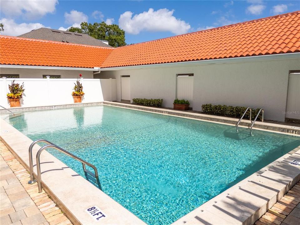 For Sale: $631,400 (2 beds, 2 baths, 1057 Square Feet)