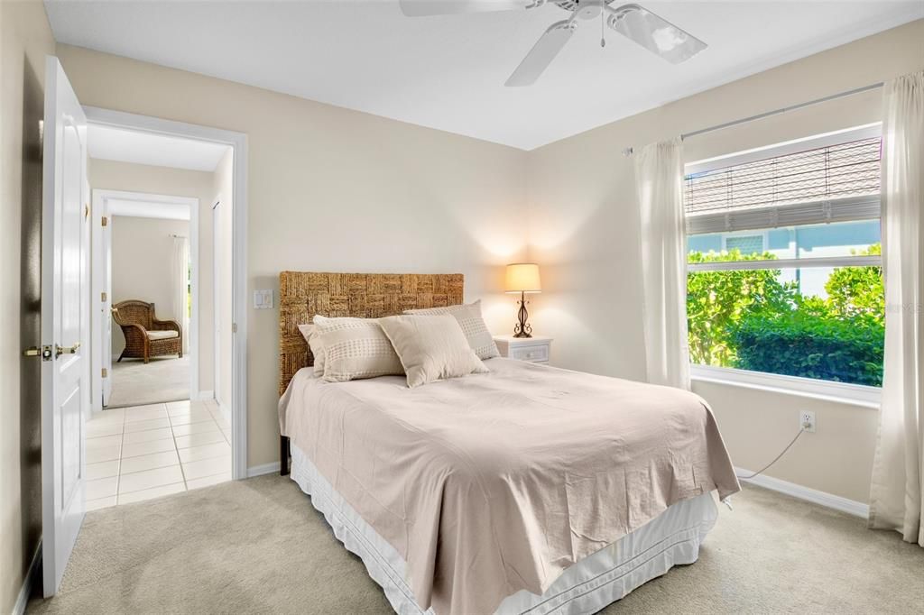 Под контрактом: $599,000 (3 спален, 2 ванн, 1945 Квадратных фут)