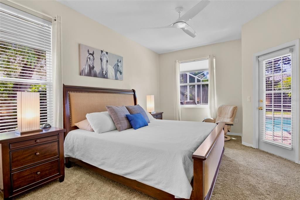 Под контрактом: $599,000 (3 спален, 2 ванн, 1945 Квадратных фут)