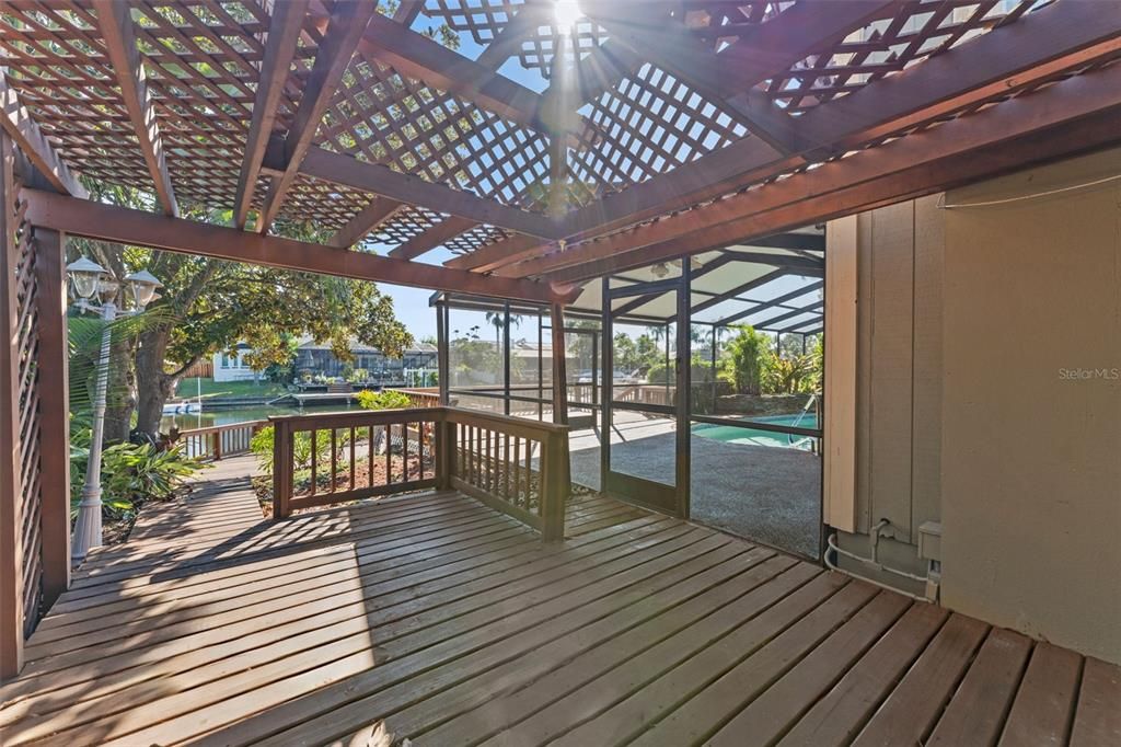 For Sale: $879,000 (4 beds, 2 baths, 2279 Square Feet)