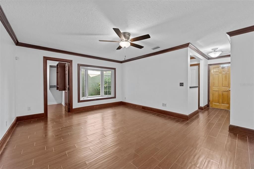 For Sale: $879,000 (4 beds, 2 baths, 2279 Square Feet)