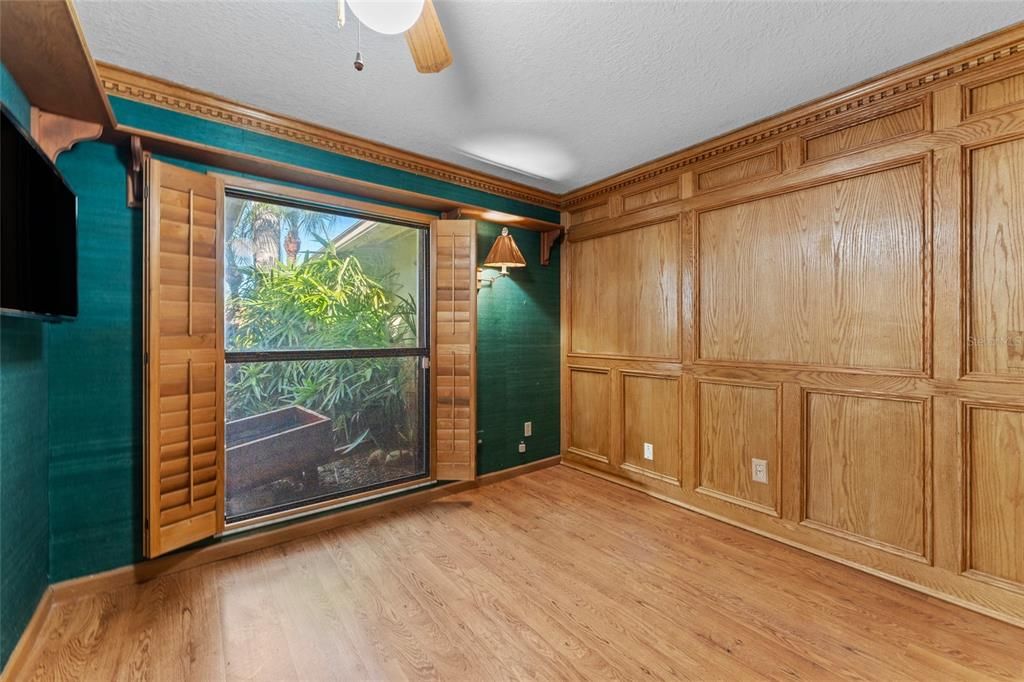 For Sale: $879,000 (4 beds, 2 baths, 2279 Square Feet)