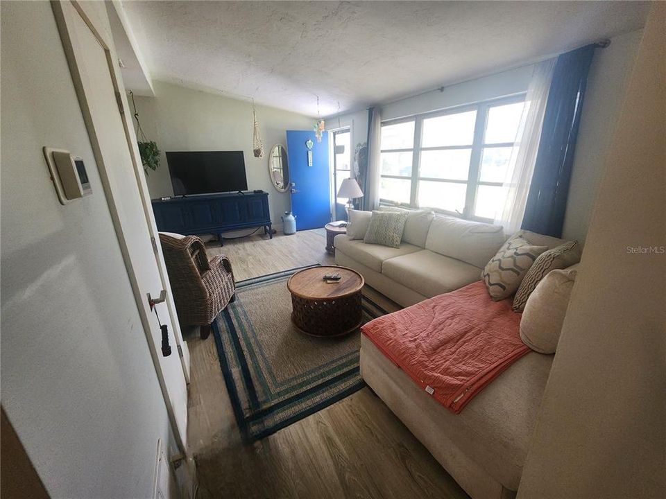 En Venta: $199,900 (3 camas, 2 baños, 1088 Pies cuadrados)