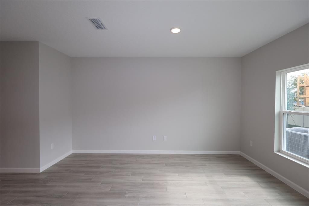 En Venta: $416,990 (3 camas, 2 baños, 1379 Pies cuadrados)