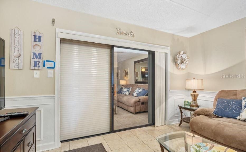 待售: $289,000 (2 贝兹, 2 浴室, 925 平方英尺)