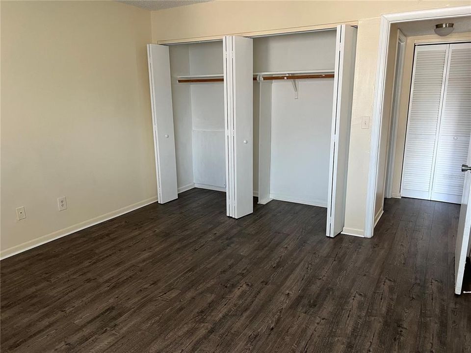 For Rent: $1,100 (1 beds, 1 baths, 678 Square Feet)