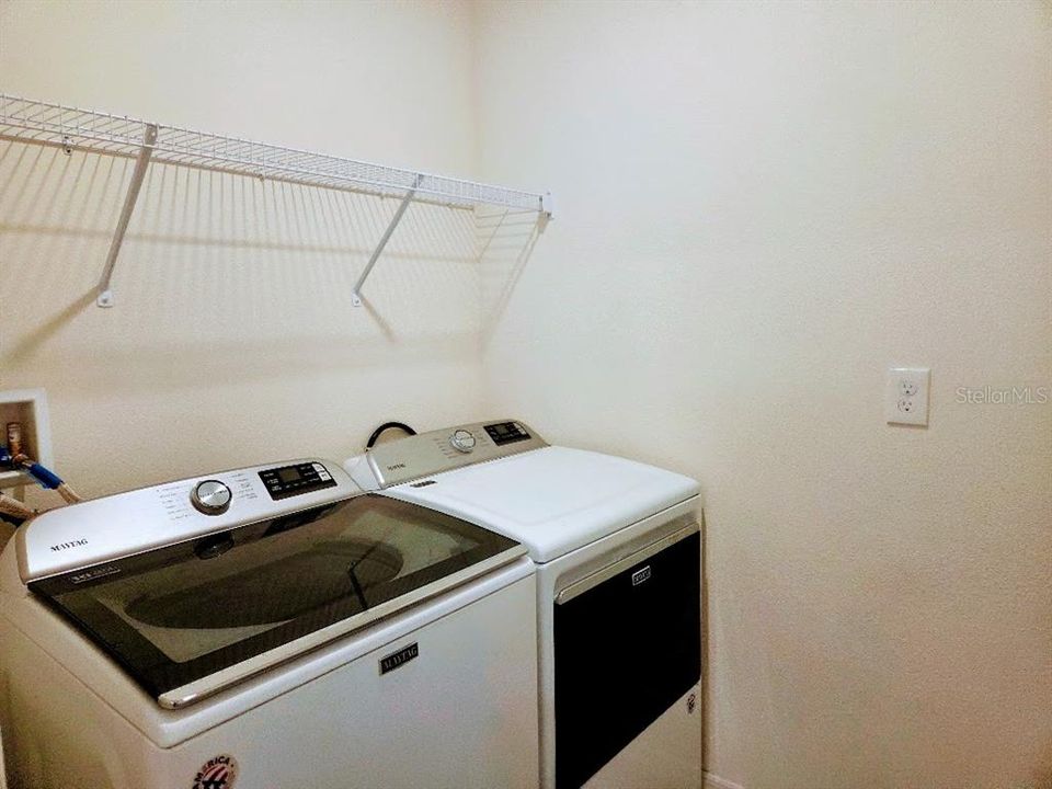 En Renta: $2,400 (4 camas, 2 baños, 1867 Pies cuadrados)