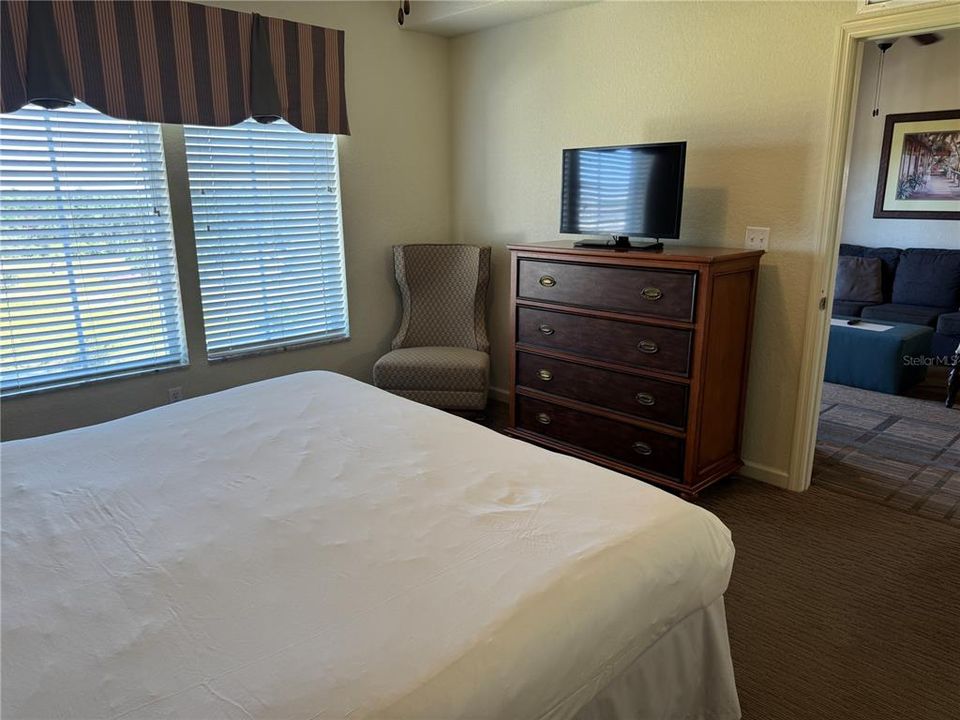 На продажу: $219,000 (3 спален, 2 ванн, 1231 Квадратных фут)