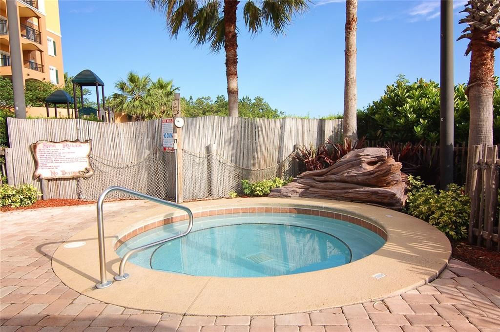 На продажу: $219,000 (3 спален, 2 ванн, 1231 Квадратных фут)