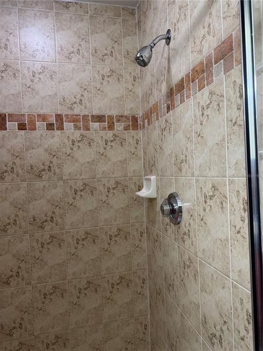 На продажу: $219,000 (3 спален, 2 ванн, 1231 Квадратных фут)